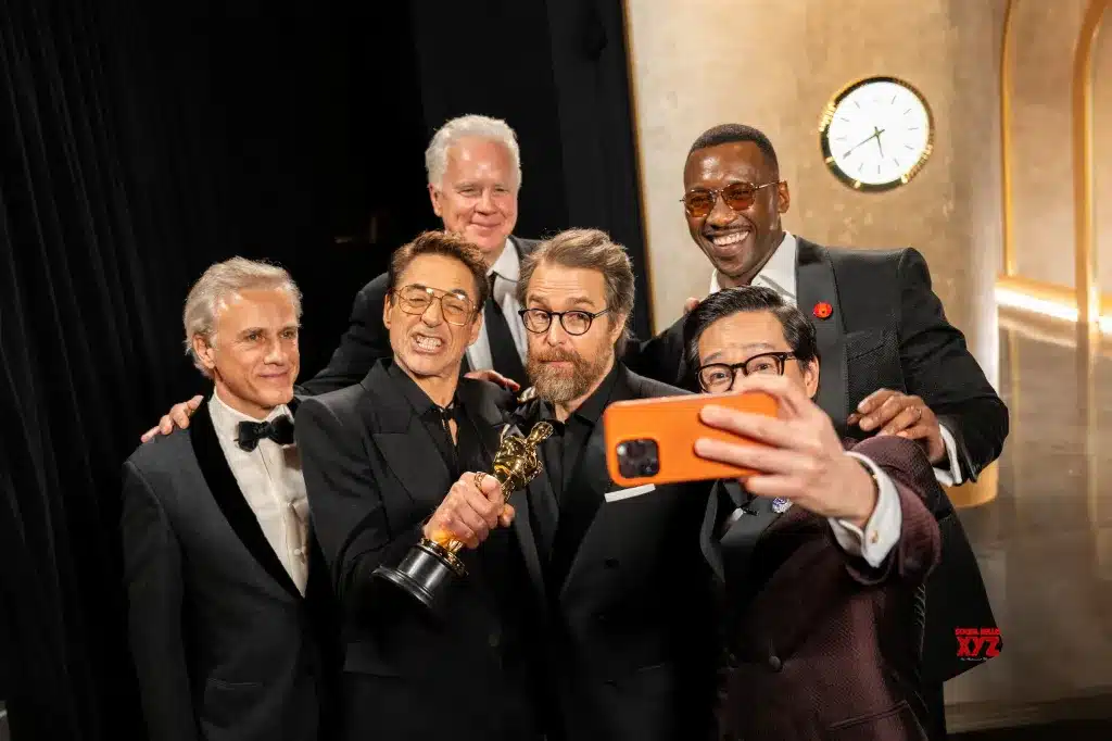 100 Inside Photos from Oscars 2024 Moments You Didn't See on TV